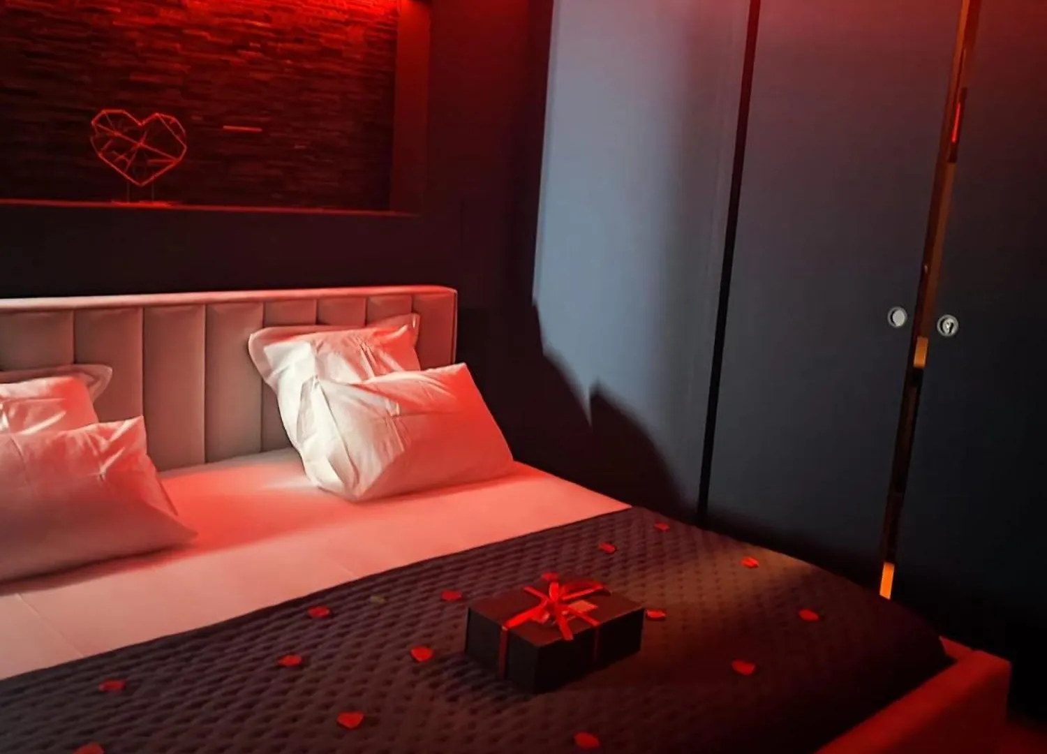L'Etincelle Secrete - Gite Romantique Entre Cordes Et Najac Le Segur Апартаменты